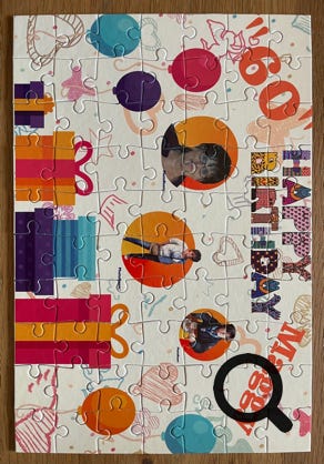 Freizeitspaß für alle Ansprüche. Kleine Puzzles mit großen Teilen und große Puzzles mit vielen kleinen Teilen. Fester Karton und weiße, glänzende Oberfläche in hochwertiger Qualität. Besonders stabile und langlebige Qualität für langen Puzzlespaß Gemäß Spielzeugrichtlinie nicht für Kinder unter 3 Jahren geeignet.